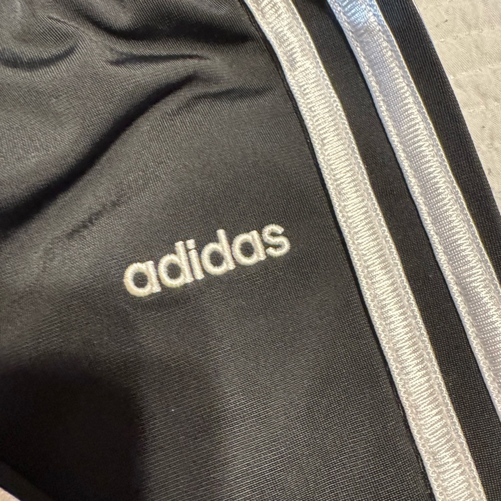 Adidas toddler track suit outfit size 4T - Picture 8 of 10
